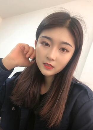 来自辽宁的一位漂亮女主播