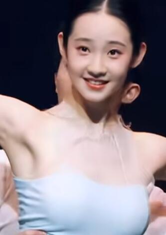 张艺凡x《舞蹈风暴》她太太太甜了叭!仙女下凡