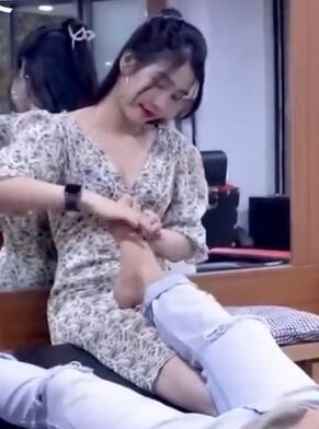 帝王享受,小姐姐很漂亮,爱爱