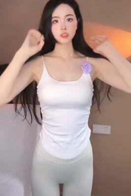 希子 紧身白色瑜伽裤 后备摇