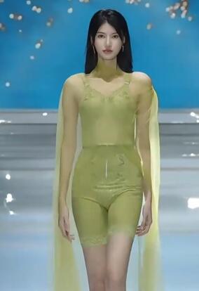 2023SIUF深圳内衣文化周走秀模特林熙晨2