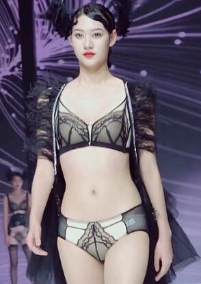 模特时尚秀 时尚穿搭6