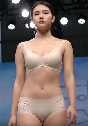 高清美女模特 时尚内衣模特走秀1