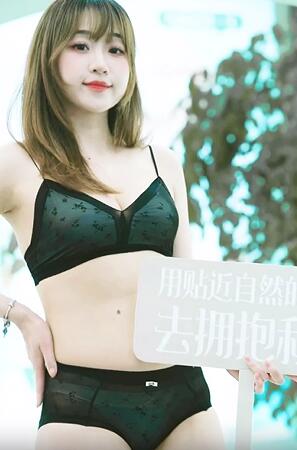 商场活动模特内衣秀12