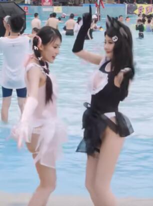 好好好~这样摇是吧?