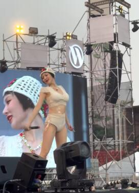 泫雅 2023泰国泼水节4K现场舞台饭拍