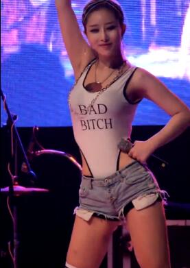 韩国女团热舞现场