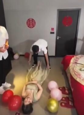 �� �� ��