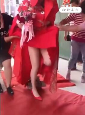 ף���������