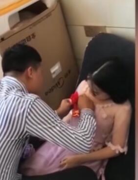 让女朋友当伴娘就是个巨大错误