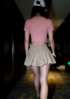 真实街拍12短裙丝袜妹子