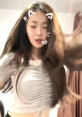 美女年轻有活力