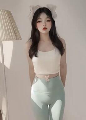 瑜伽裤小美女